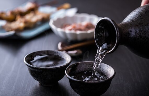 旬な海鮮料理をこだわりの日本酒で更に美味しくご堪能 | 居酒屋・★北海道物産 吉祥寺で海鮮をゆっくりとご堪能